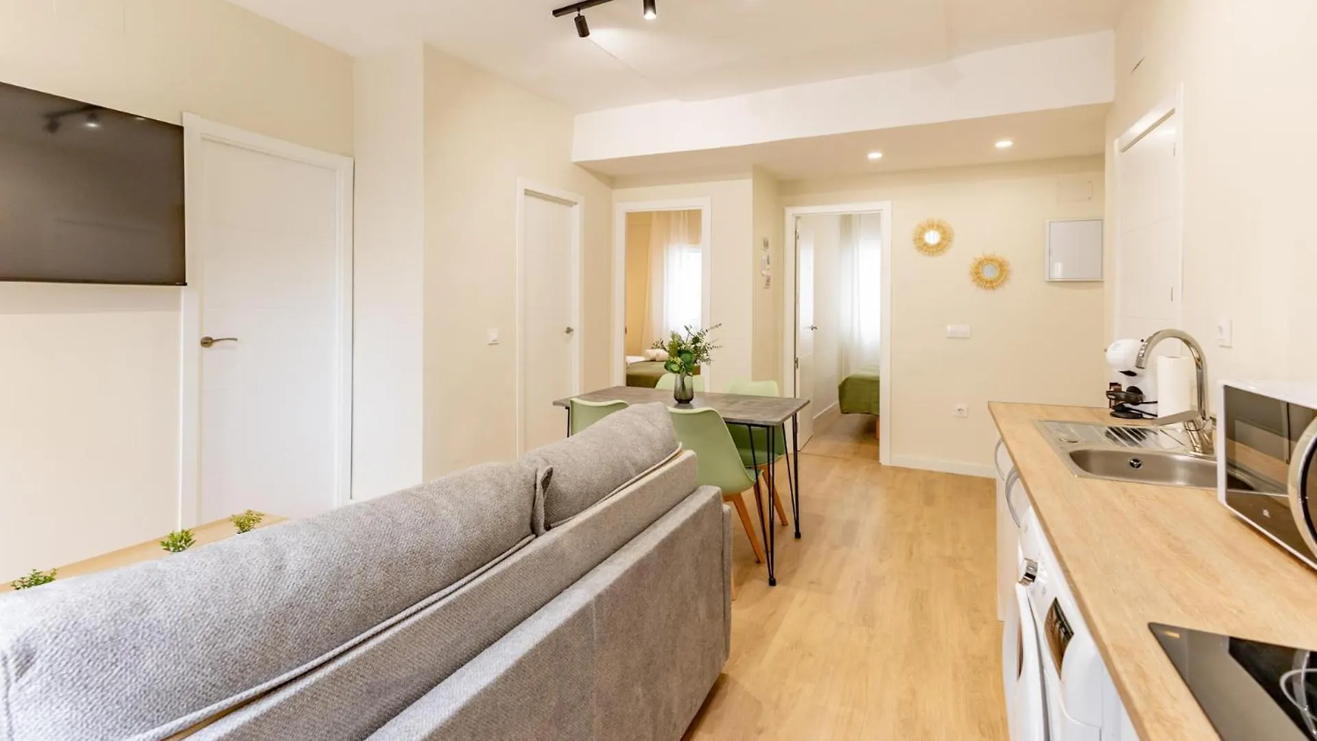 Apartment Bustos Tavera Central Seville Spain